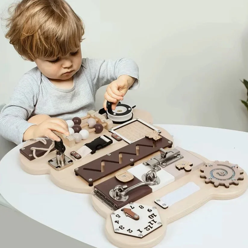 Montesori drvena tabla za motoriku Medved KINDER HOME